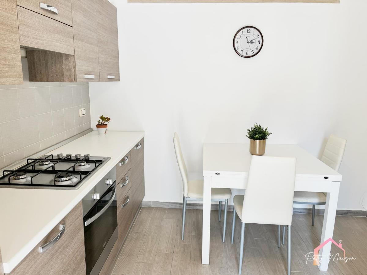 Patty Maison - Large & New Central Apartment บารี ภายนอก รูปภาพ